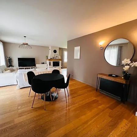 Charmante Maison *